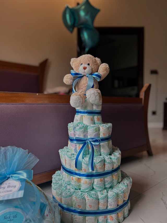 deluxe diaper gift tower basket